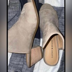 Lucky Brand Size 8 Brown Leather Peep Toe Block Heel Mule